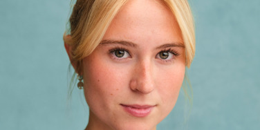 Kat Smythe Headshot